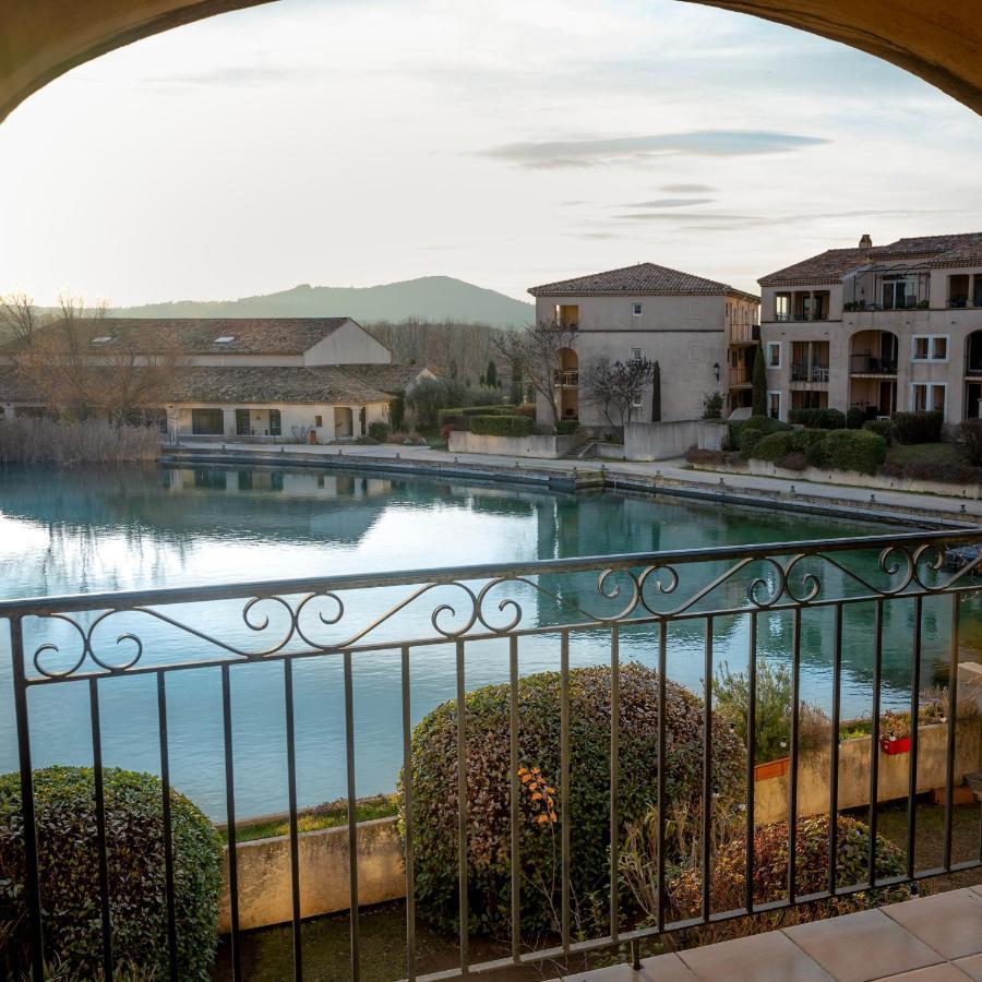 Magnifique Vue Lac Au Golf De Pont-Royal Mallemort Ngoại thất bức ảnh